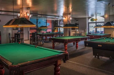 Billiard Co. Salon Treptow